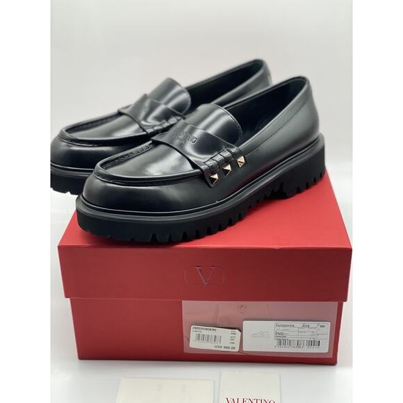 Valentino Garavani Rockstud Calfskin Loafer sz. 38 eu (8 us) - Picture 2 of 7